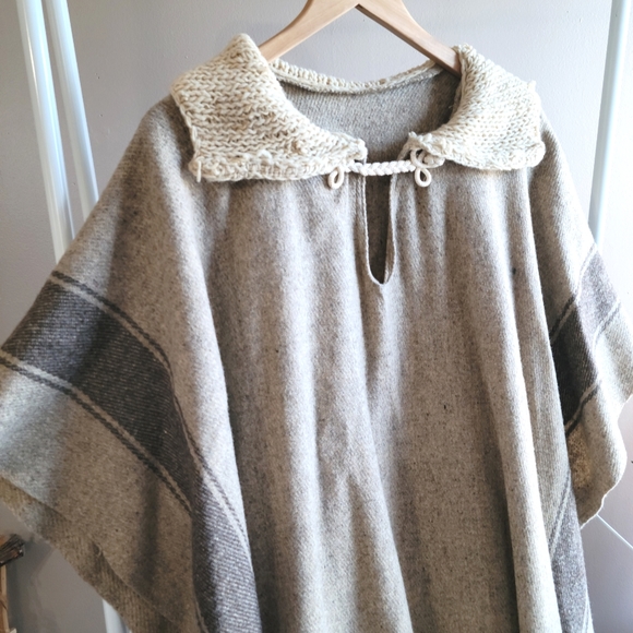 Artisan Made Wool Blanket Poncho - Picture 12 of 12
